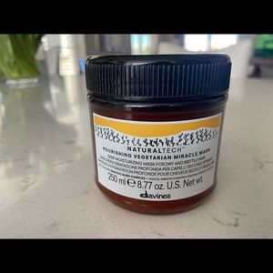 DAVINES NaturalTech Nourishing Hair Mask
